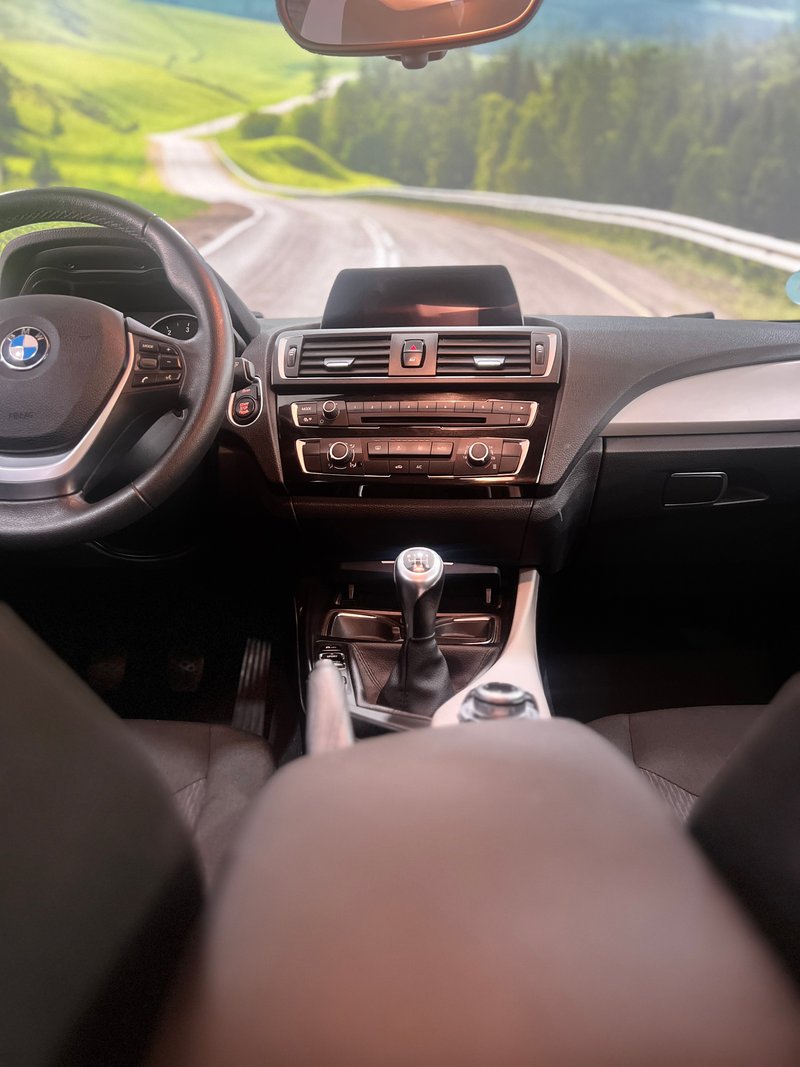 BMW Serie 1 2016, foto 11