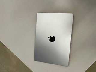 MacBook Air M2 Gris Espacial / Space Gray