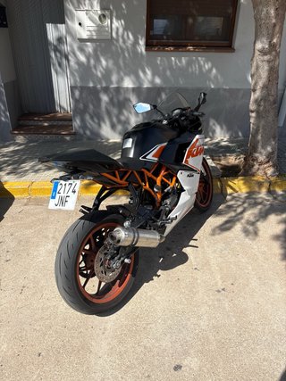 KTM RC 125 Deportiva
