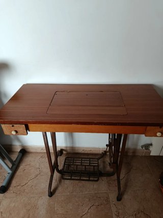 Máquina de coser Sigma antigua