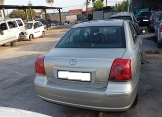 Toyota cinturón seguridad delantero avensis 420114