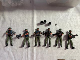 Lote 10 Figuras de accion militares articulados
