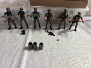 Lote 10 Figuras de accion militares articulados