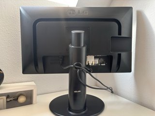 Monitor LG 24 Full HD (no HMDI)