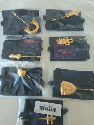 Collares, pulseras, pendientes, broches desde 5€