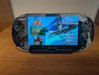 PS Vita Fat OLED Negra + Extras