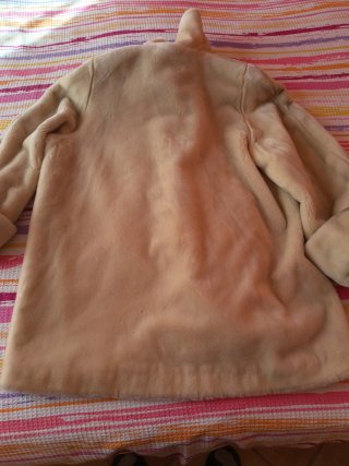 Pelliccia sintetica beige taglia 48