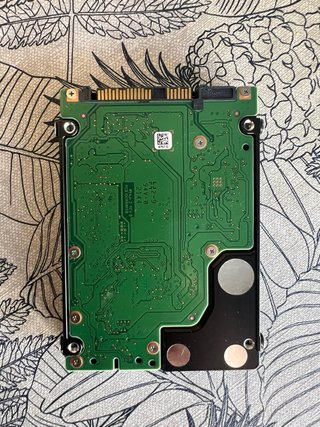 Disco Duro HPE 2.4TB 10K SAS ST2400MM0129