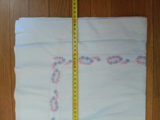 Juego de sábanas bordadas