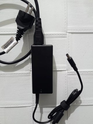 Cargador universal AC 65W DONGGUAN