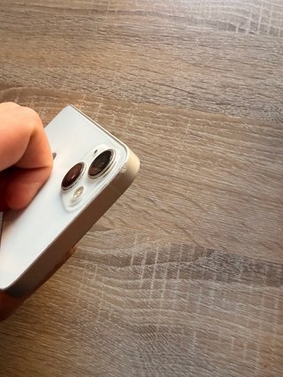 iPhone 13 Apple