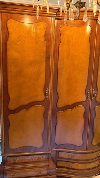 Conjunto muebles madera clásica