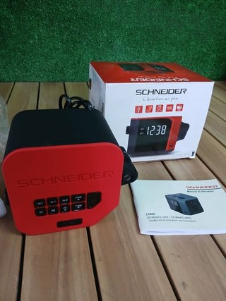 Radio despertador Schneider SC360A