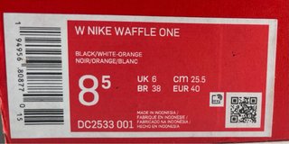Nike Waffle One Negro/Blanco