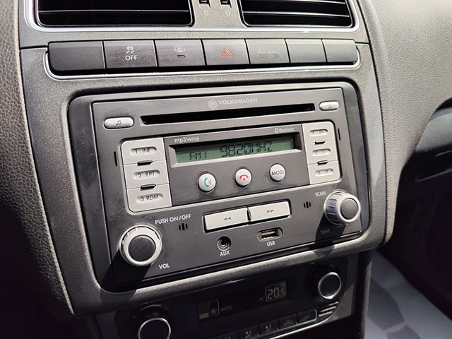 Volkswagen Polo 1.6 TDI Advance DSG 3p 2012, foto 11