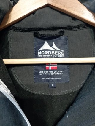 Cortavientos Nordberg Talla L Gris