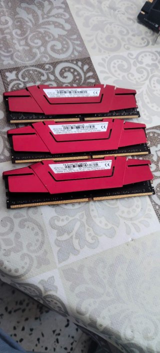 Lote 3 Memorias RAM G.Skill PC4 8GB