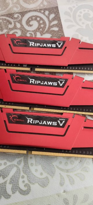 Lote 3 Memorias RAM G.Skill PC4 8GB
