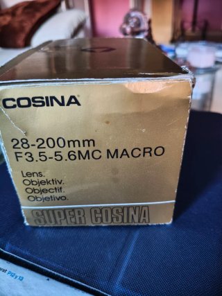 Cosina 28-200mm F3.5-5.6MC MACRO + Filtro UV