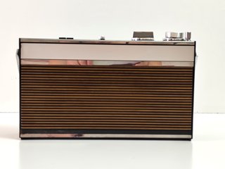 Radio Cassette Grundig C201 FM Automática