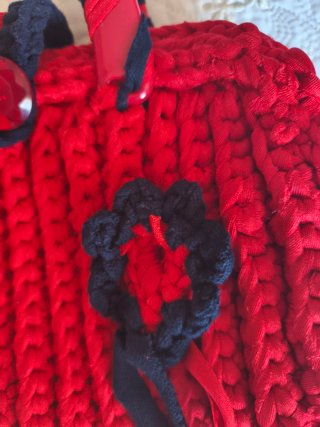 Bolso de crochet hecho a mano