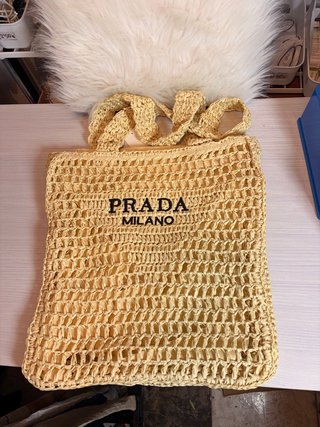 Bolso de rafia Prada Milano beige