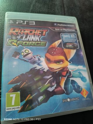 PS3 Ratchet & Clank: QForce Carátula impresa.