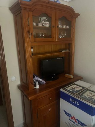 Mueble Vitrina Provenzal Madera y Cristal