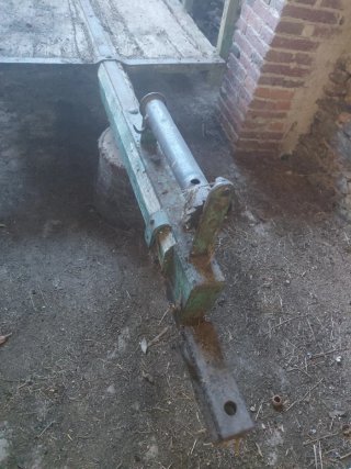 Carros antiguos de madera y metal