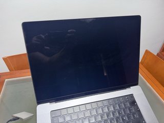 MacBook Pro 16 M1 16GB RAM 512GB SSD