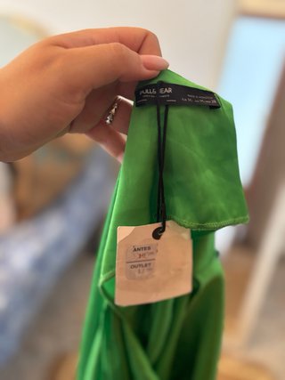 Vestido verde saten tirantes con espalda abierta