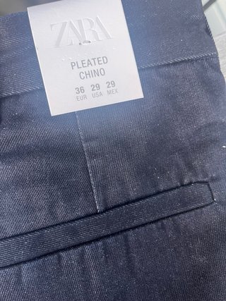 Pantalón chino Zara pleated