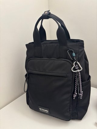 Mochila Paco Martinez negra con bolsillos laptop