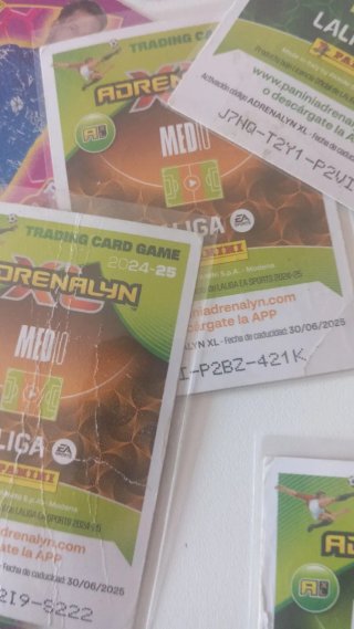 Lote Adrenalyn XL 24/25 – Card Blindada + 3 BOro