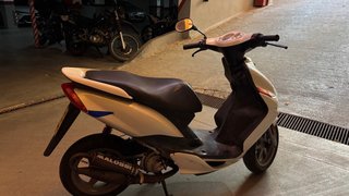 Yamaha Jog RR Scooter