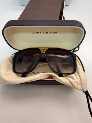 Gafas de Sol Louis Vuitton Negras y Doradas