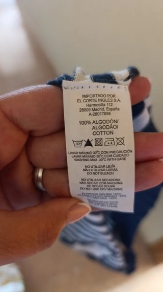 Rebeca corta rayas azul y blanco