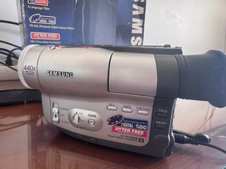 Videocámara Samsung VP-M5021 Video8