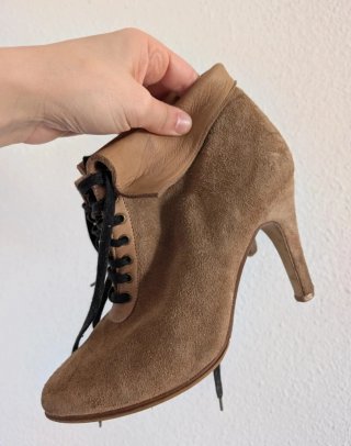 Botines Hazel piel beige tacón 37