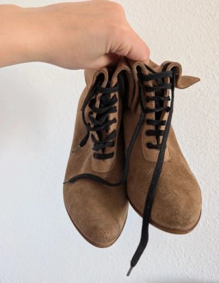 Botines Hazel piel beige tacón 37