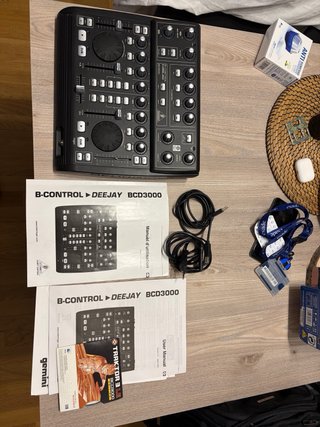 Mesa de mezclas Behringer BCD3000