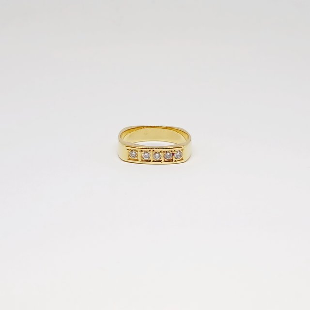 Alianza Oro 18k Cuadrada 5 Brillantes