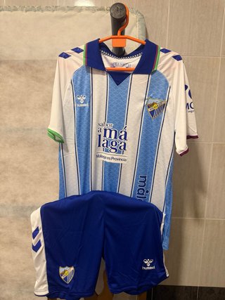 Conjunto Málaga C.F. Hummel Talla L o M