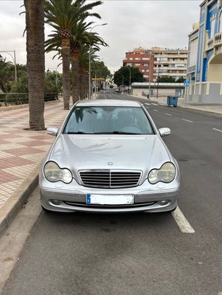 Mercedes-Benz Clase C 320