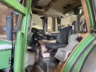 Tractor Fendt 210S con pala