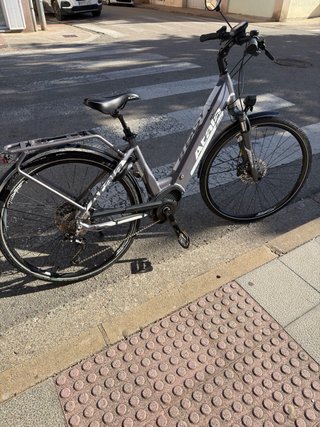 Bicicleta Eléctrica Paseo Atala Gris