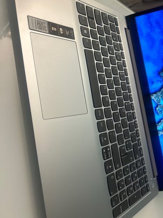 Lenovo IdeaPad 1 Gen 7 - Ordenador Portátil 15.6