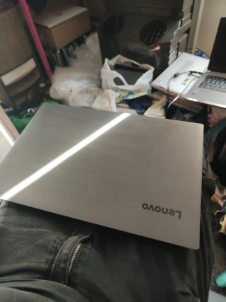 Lenovo V130 Portátil Negro/Gris