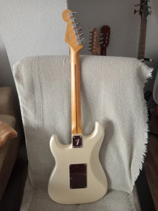 Fender Stratocaster Player HSS Floyd Rose