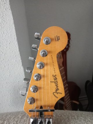 Fender Stratocaster Player HSS Floyd Rose